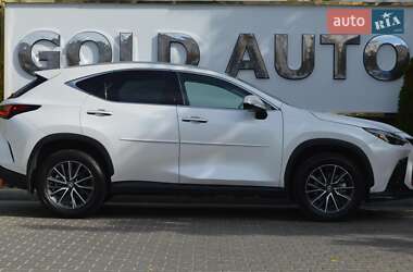 Внедорожник / Кроссовер Lexus NX 2022 в 
