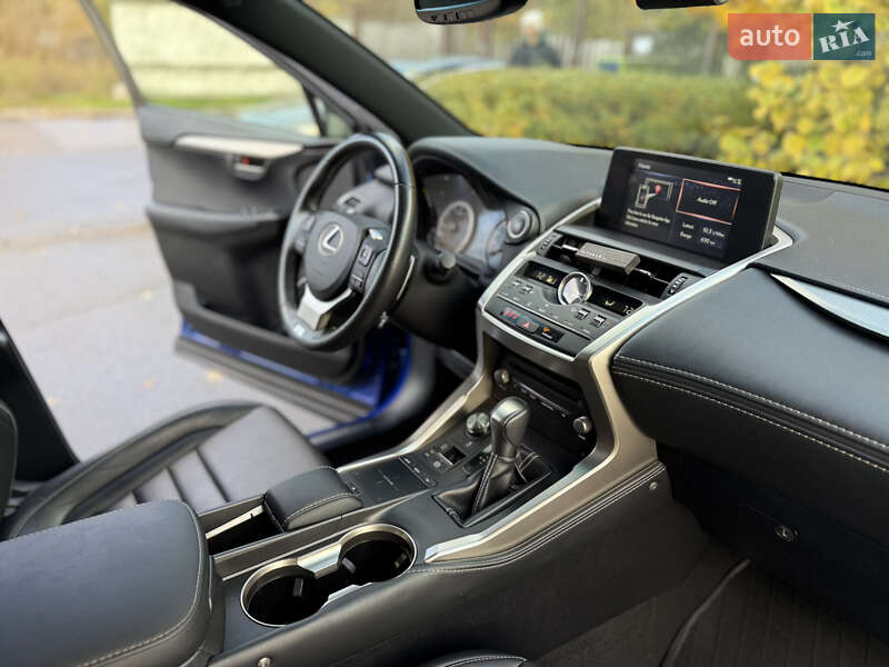 Позашляховик / Кросовер Lexus NX 2019 в Києві