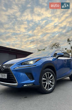 Внедорожник / Кроссовер Lexus NX 2019 в 