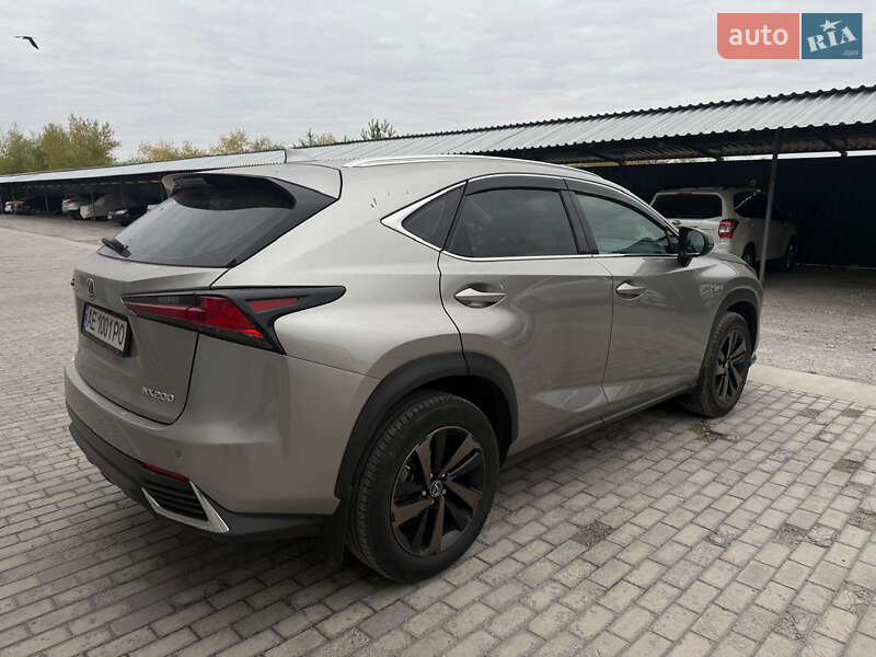 Позашляховик / Кросовер Lexus NX 2020 в Кам'янському