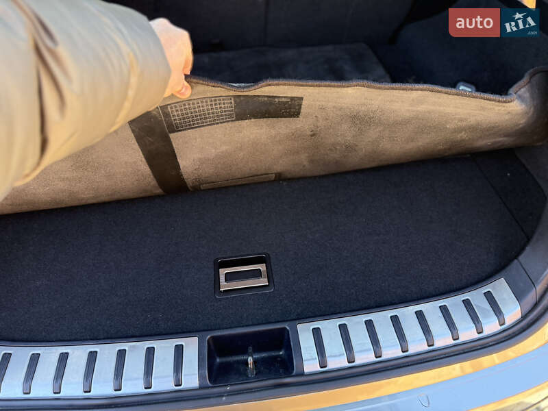 Позашляховик / Кросовер Lexus NX 2016 в Чернівцях