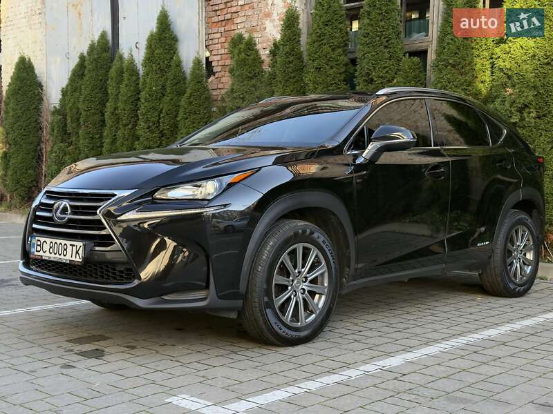 Позашляховик / Кросовер Lexus NX 2015 в Львові