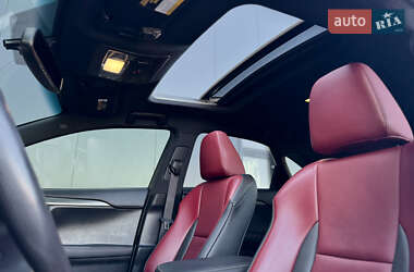 Позашляховик / Кросовер Lexus NX 2015 в  фото 12 Позашляховик / Кросовер Lexus NX 2015 в
