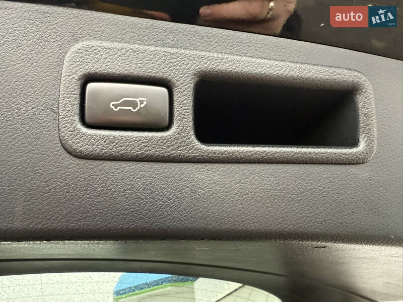 Внедорожник / Кроссовер Lexus NX 2016 в Кременчуге