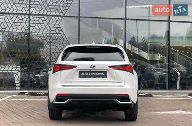 Позашляховик / Кросовер Lexus NX 2021 в 