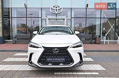 Позашляховик / Кросовер Lexus NX 2022 в 