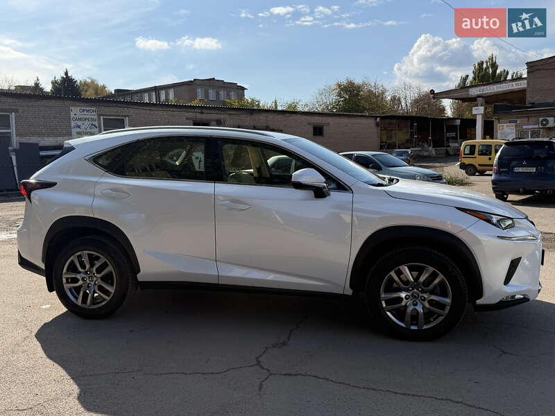 Позашляховик / Кросовер Lexus NX 2019 в Кривому Розі