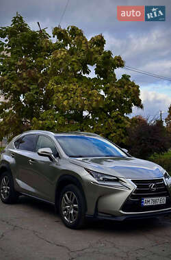 Внедорожник / Кроссовер Lexus NX 2015 в 