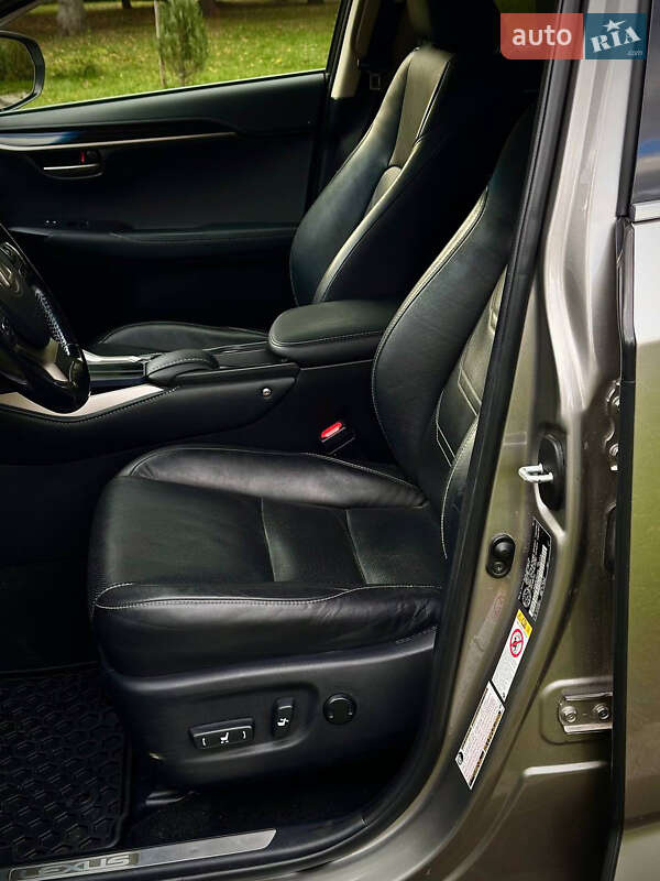 Позашляховик / Кросовер Lexus NX 2015 в Житомирі фото 6 Позашляховик / Кросовер Lexus NX 2015 в Житомирі