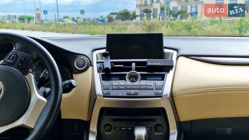 Позашляховик / Кросовер Lexus NX 2015 в Львові фото 15 Позашляховик / Кросовер Lexus NX 2015 в Львові