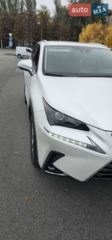 Позашляховик / Кросовер Lexus NX 2020 в Києві