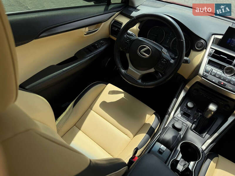 Позашляховик / Кросовер Lexus NX 2016 в Львові фото 13 Позашляховик / Кросовер Lexus NX 2016 в Львові