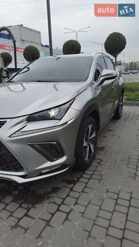 Позашляховик / Кросовер Lexus NX 2019 в Дніпрі фото 5 Позашляховик / Кросовер Lexus NX 2019 в Дніпрі