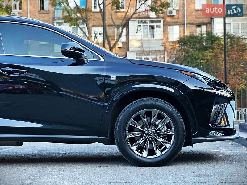 Внедорожник / Кроссовер Lexus NX 2020 в Киеве