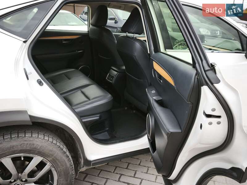 Внедорожник / Кроссовер Lexus NX 2018 в Львове