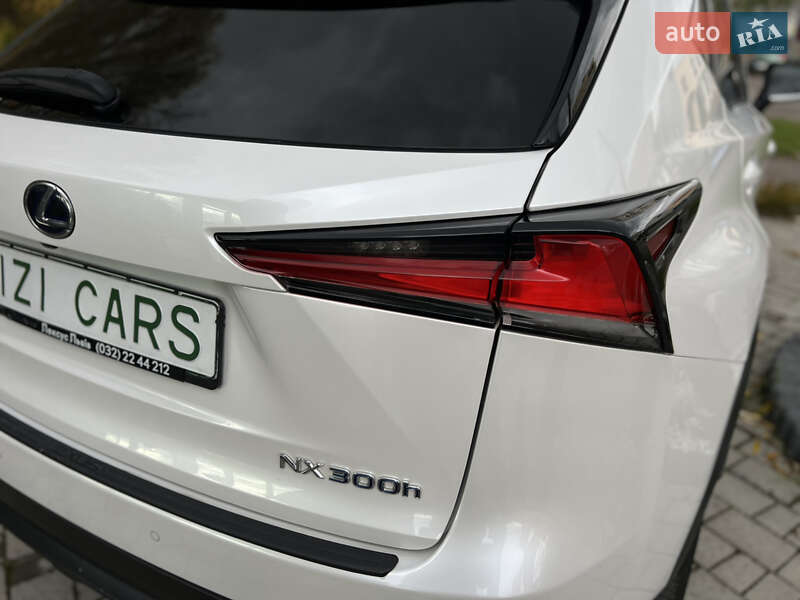 Позашляховик / Кросовер Lexus NX 2020 в Львові