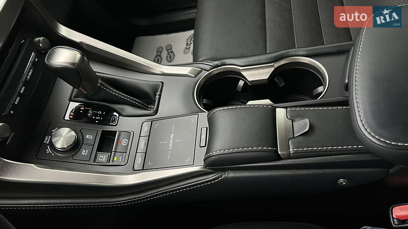 Позашляховик / Кросовер Lexus NX 2020 в Львові