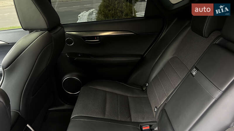 Позашляховик / Кросовер Lexus NX 2020 в Львові