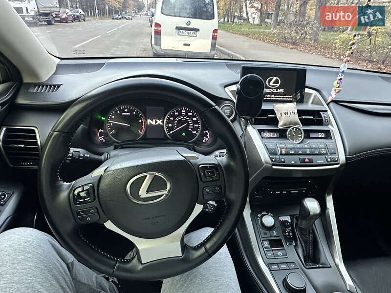 Внедорожник / Кроссовер Lexus NX 2015 в Киеве