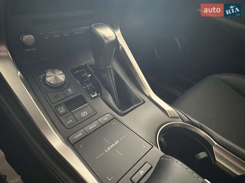 Позашляховик / Кросовер Lexus NX 2019 в Чернігові