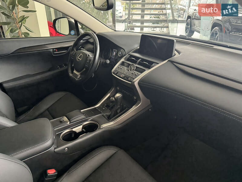 Позашляховик / Кросовер Lexus NX 2019 в Чернігові