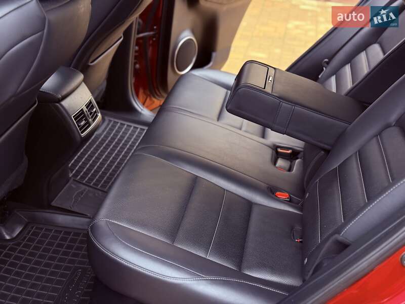 Позашляховик / Кросовер Lexus NX 2015 в Одесі