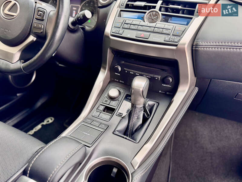Позашляховик / Кросовер Lexus NX 2017 в Одесі фото 44 Позашляховик / Кросовер Lexus NX 2017 в Одесі