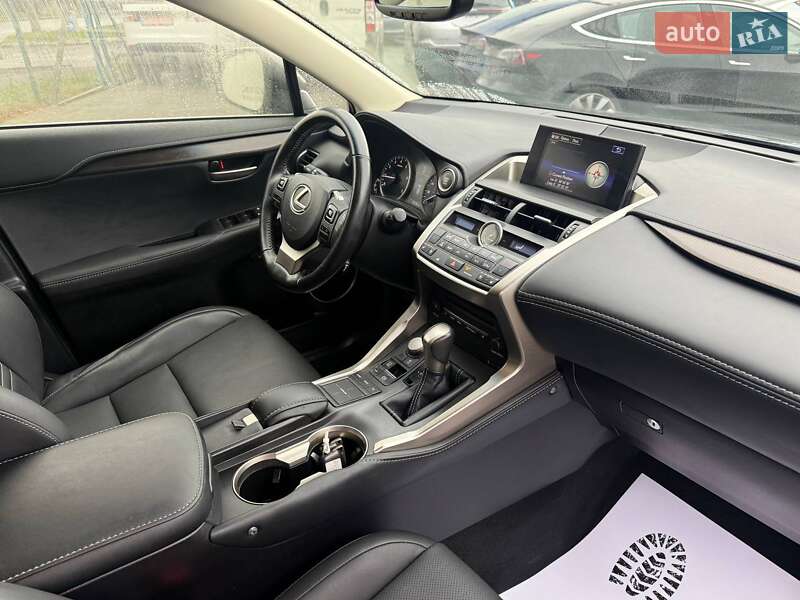 Позашляховик / Кросовер Lexus NX 2016 в Луцьку фото 7 Позашляховик / Кросовер Lexus NX 2016 в Луцьку