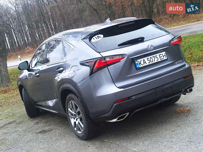 Позашляховик / Кросовер Lexus NX 2015 в Білій Церкві
