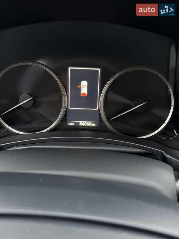 Позашляховик / Кросовер Lexus NX 2019 в Львові