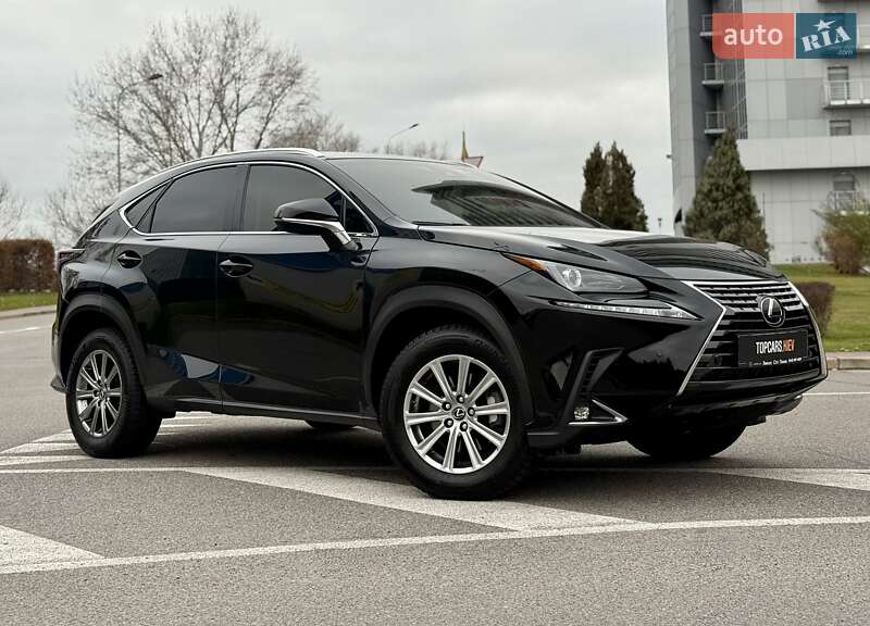 Позашляховик / Кросовер Lexus NX 2018 в Києві