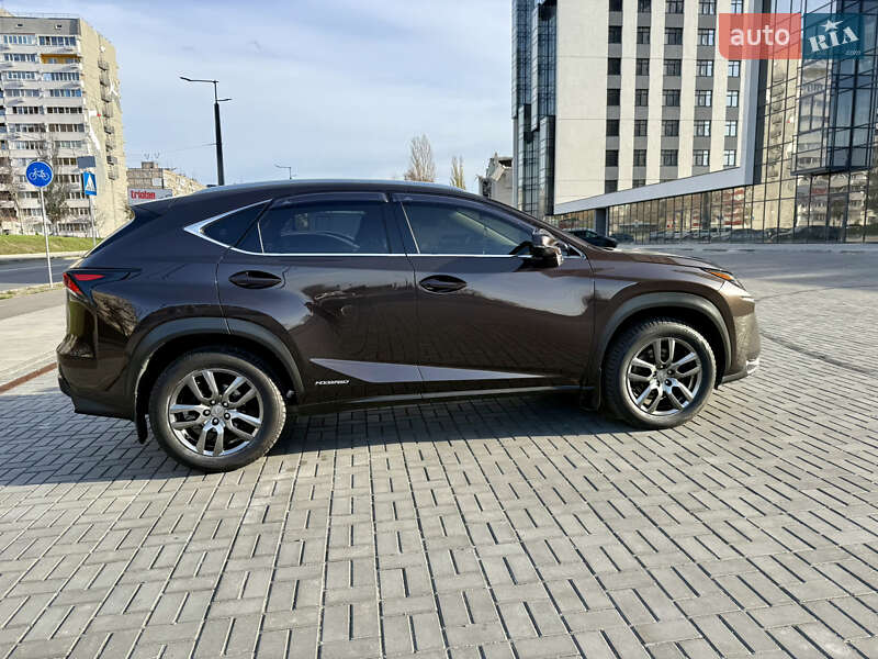 Позашляховик / Кросовер Lexus NX 2014 в Дніпрі фото 15 Позашляховик / Кросовер Lexus NX 2014 в Дніпрі