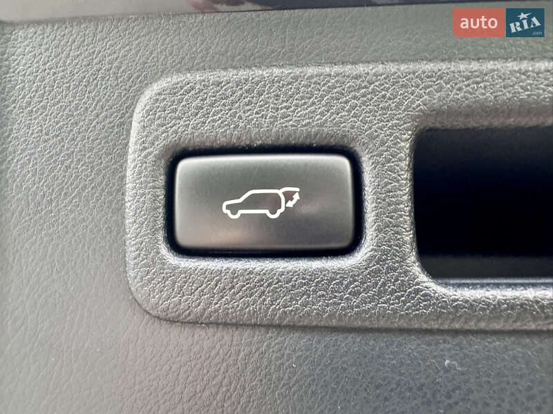 Внедорожник / Кроссовер Lexus NX 2016 в Днепре