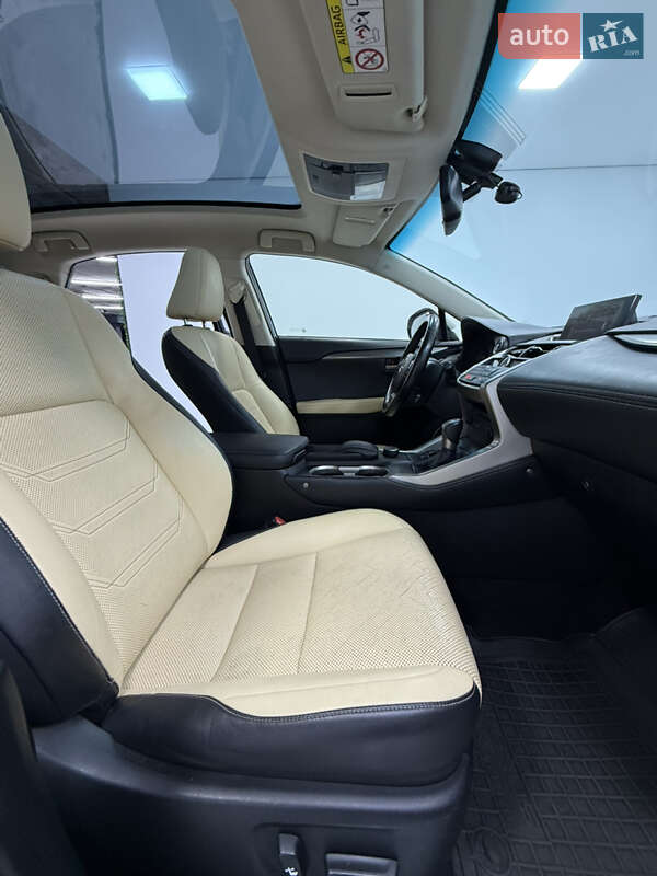 Внедорожник / Кроссовер Lexus NX 2016 в Одессе