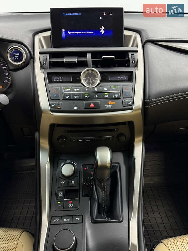 Внедорожник / Кроссовер Lexus NX 2016 в Одессе