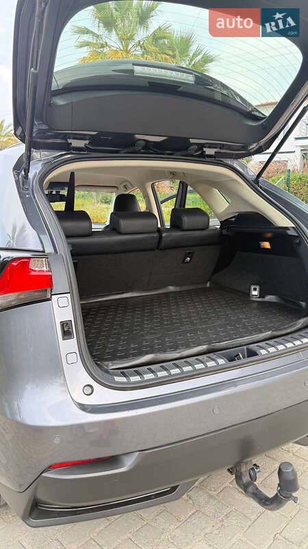 Внедорожник / Кроссовер Lexus NX 2016 в Одессе