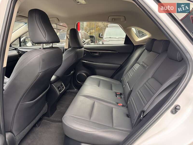 Внедорожник / Кроссовер Lexus NX 2018 в Одессе