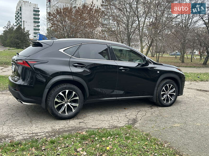 Внедорожник / Кроссовер Lexus NX 2016 в Первомайске