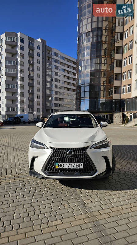 Позашляховик / Кросовер Lexus NX 2022 в Тернополі