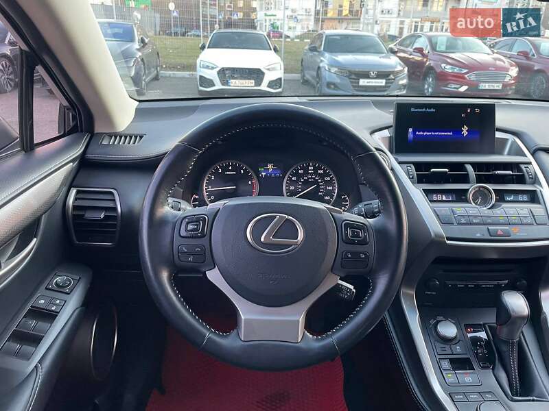 Позашляховик / Кросовер Lexus NX 2016 в Києві