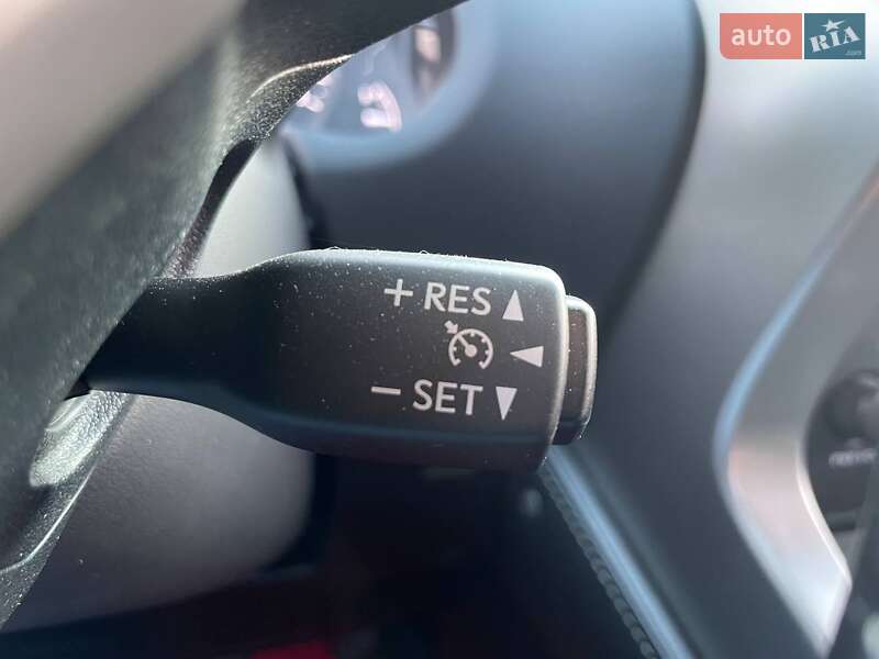 Позашляховик / Кросовер Lexus NX 2016 в Києві