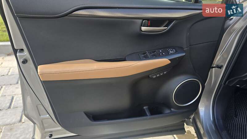 Внедорожник / Кроссовер Lexus NX 2016 в Ровно