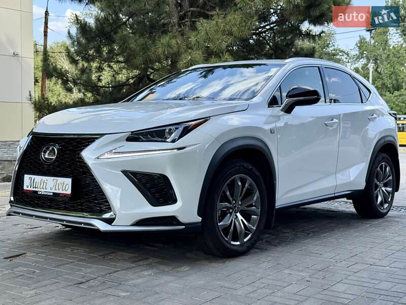 Lexus NX 2021