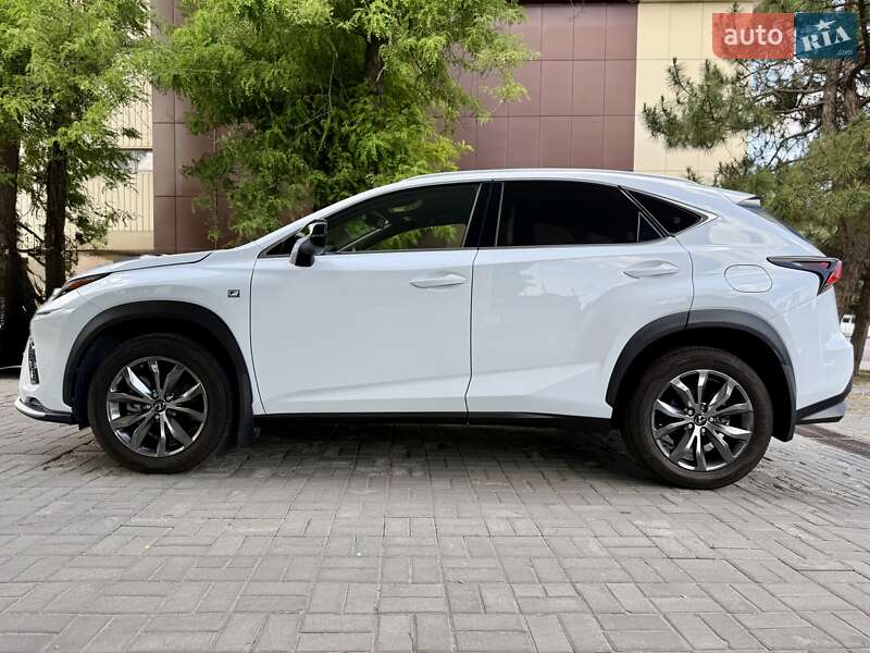 Внедорожник / Кроссовер Lexus NX 2021 в Днепре