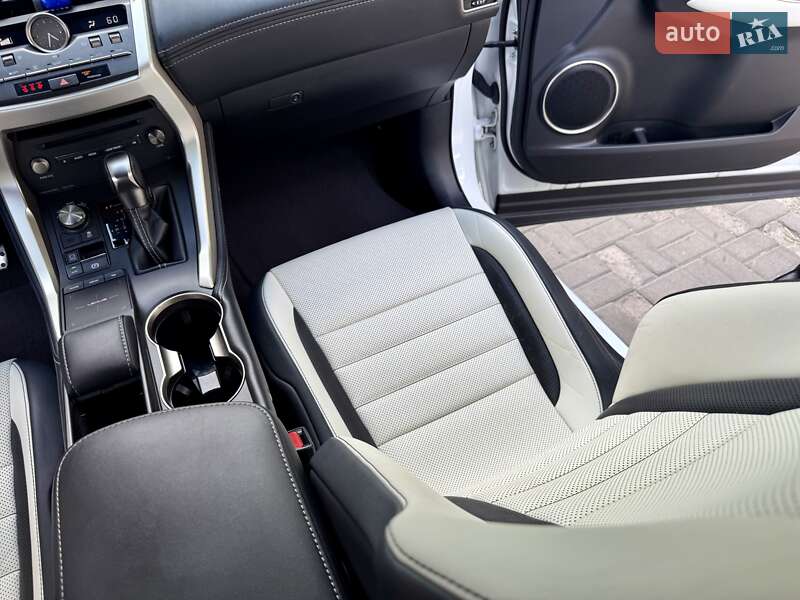 Внедорожник / Кроссовер Lexus NX 2021 в Днепре