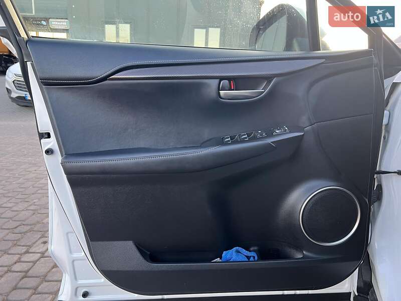 Позашляховик / Кросовер Lexus NX 2019 в Львові