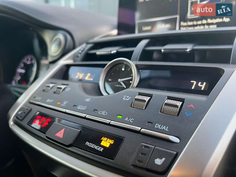 Позашляховик / Кросовер Lexus NX 2019 в Львові