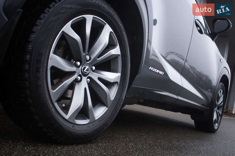 Внедорожник / Кроссовер Lexus NX 2016 в Киеве