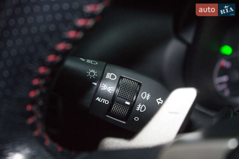 Внедорожник / Кроссовер Lexus NX 2016 в Киеве