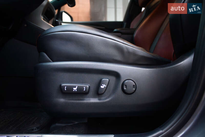 Внедорожник / Кроссовер Lexus NX 2016 в Киеве